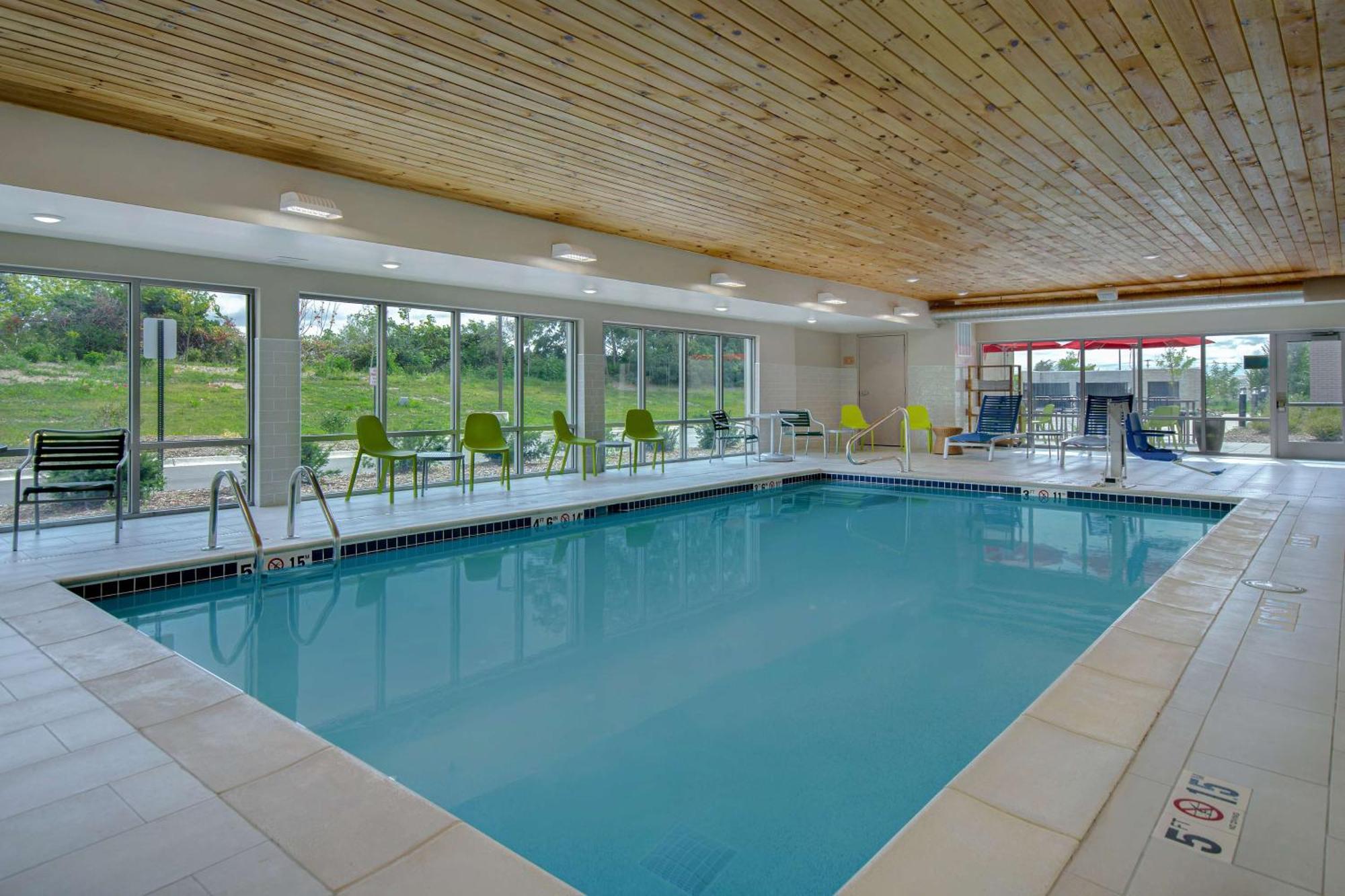 Home2 Suites By Hilton Grand Rapids Airport Kentwood Extérieur photo
