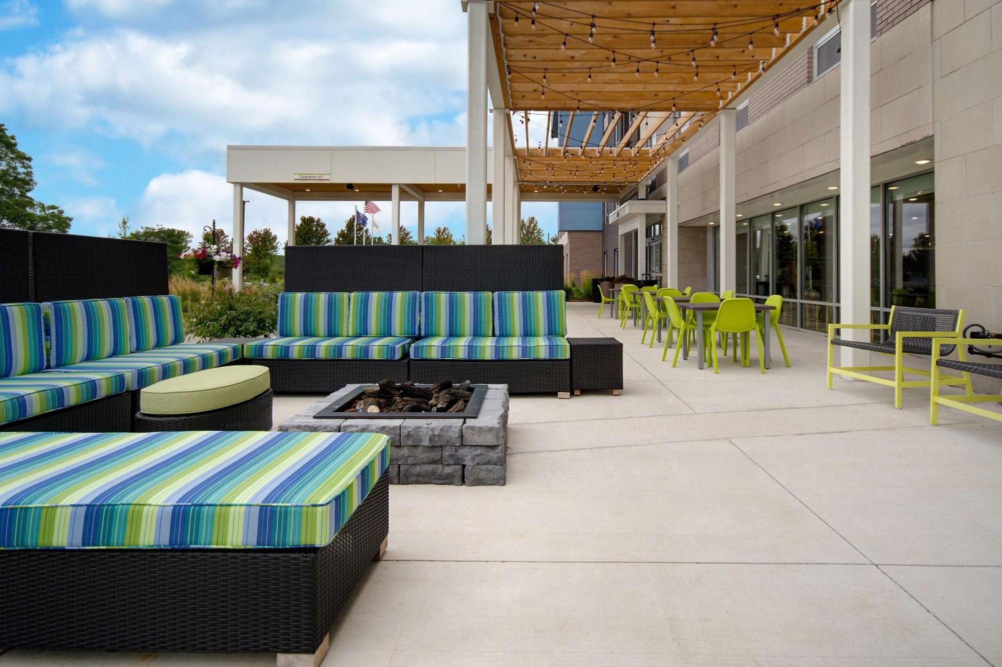 Home2 Suites By Hilton Grand Rapids Airport Kentwood Extérieur photo